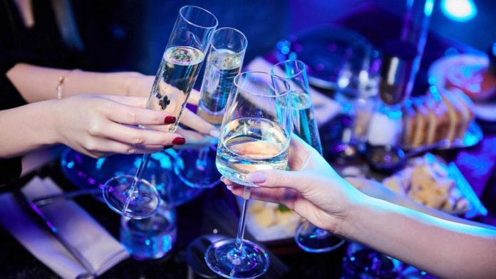 shutterstock_2224660321_1-1-2-_084917